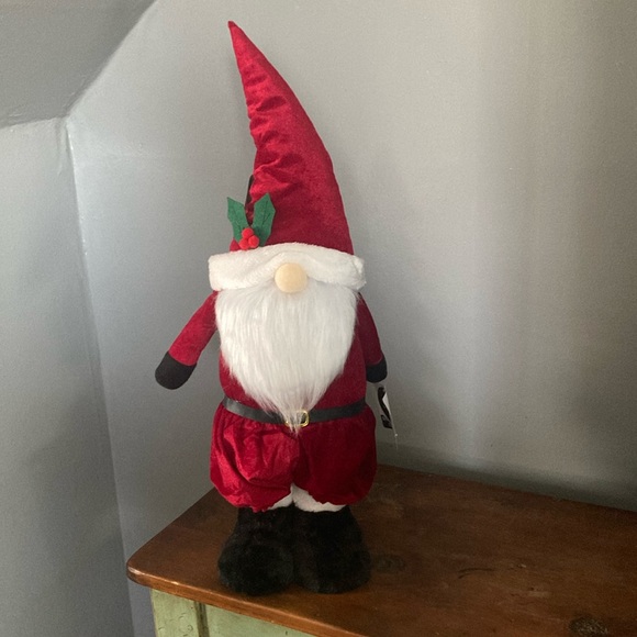 NWT- Beautiful Santa Greeter Gnome Decoration w/ Extendable Legs 27”-37” - Picture 15 of 17